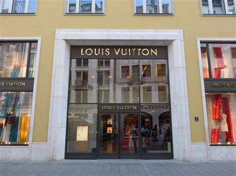 louis vuitton münchen leopoldstraße 8|louis vuitton munich germany.